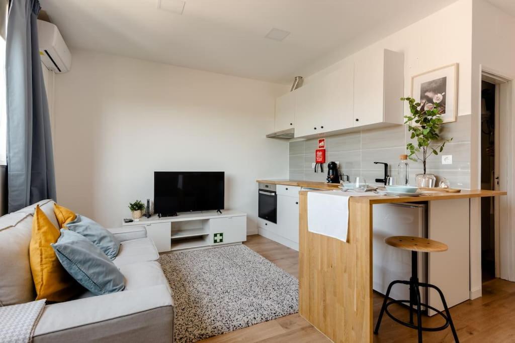 Stylish And Elegant Studio - Best View And Location In Coimbra Downton Esterno foto
